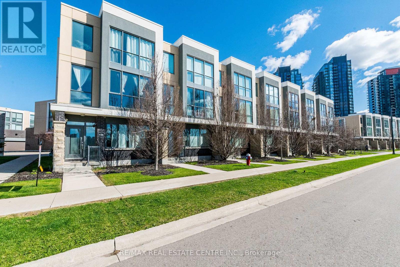 1 - 120 Little Creek Road, Mississauga, Ontario  L5R 0E9 - Photo 2 - W13027792