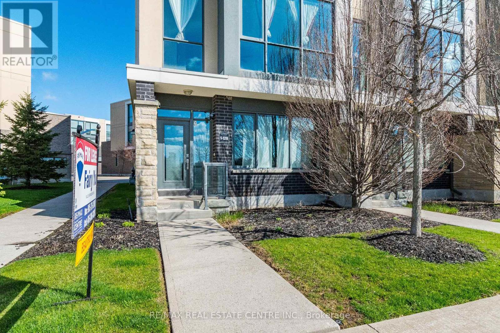 1 - 120 Little Creek Road, Mississauga, Ontario  L5R 0E9 - Photo 3 - W13027792