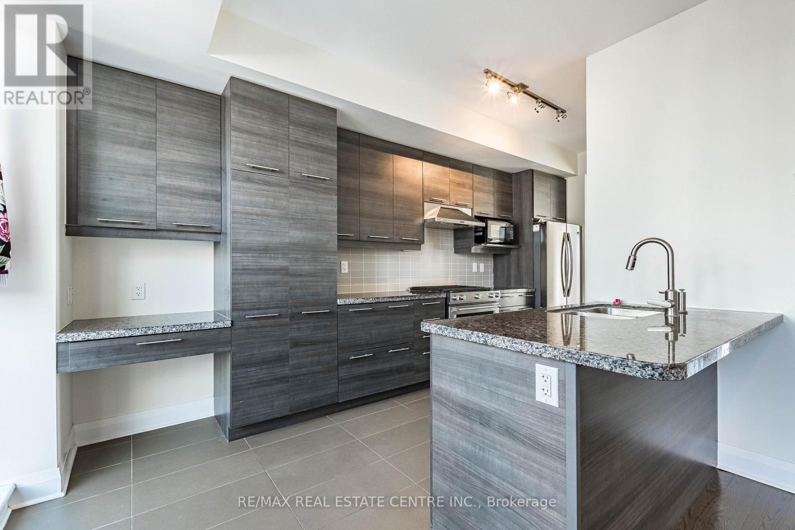 1 - 120 Little Creek Road, Mississauga, Ontario  L5R 0E9 - Photo 8 - W13027792