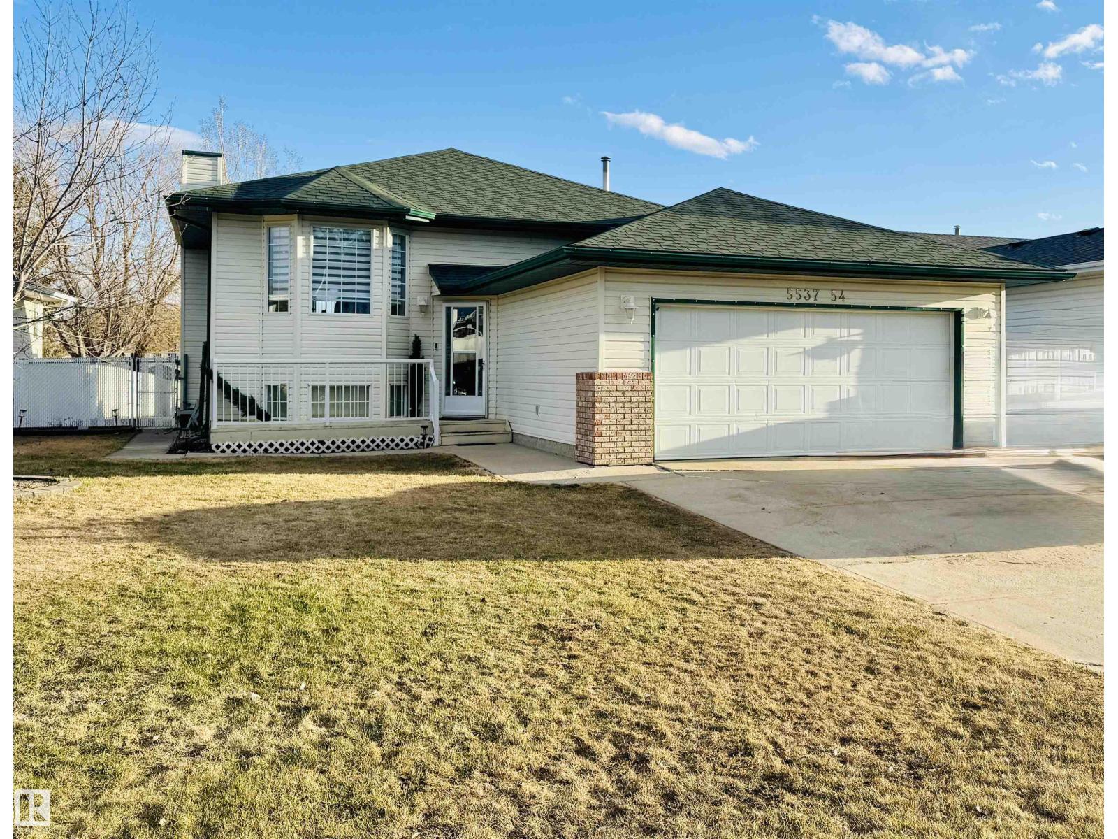 5537 54 AV, st. paul town, Alberta