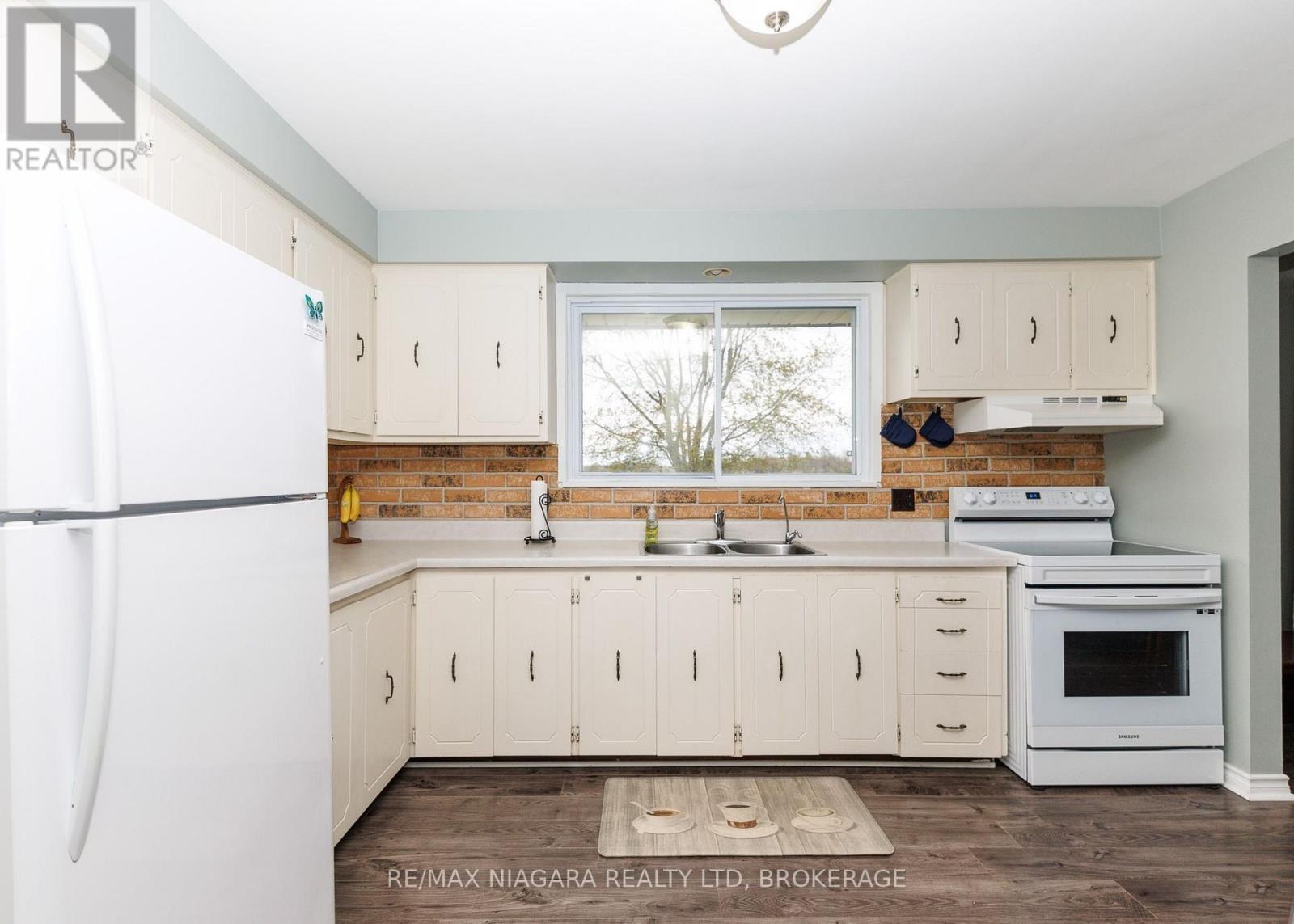 1506 Ott Road, Fort Erie, Ontario  L0S 1S0 - Photo 13 - X13094498