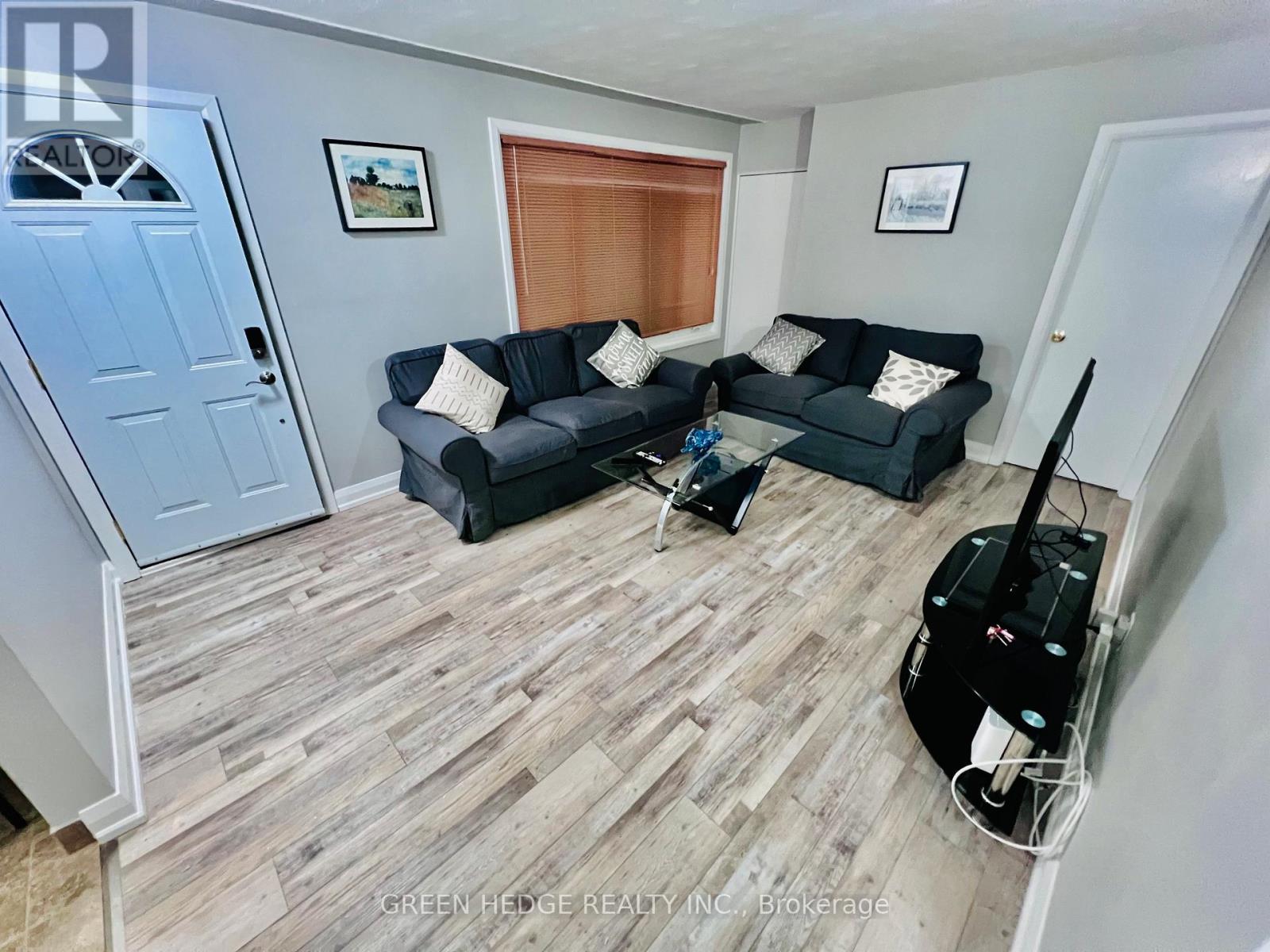 34 Stanley Avenue, Kitchener, Ontario  N2K 1C5 - Photo 4 - X13093784