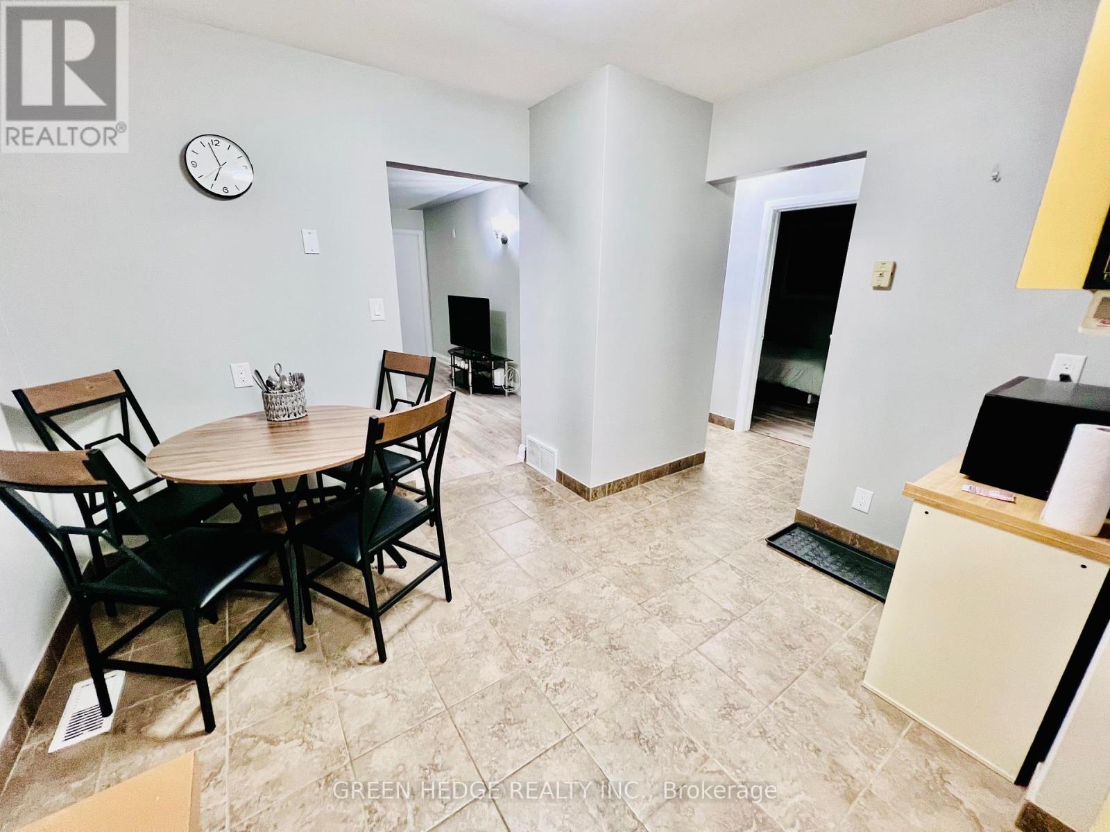 34 Stanley Avenue, Kitchener, Ontario  N2K 1C5 - Photo 8 - X13093784