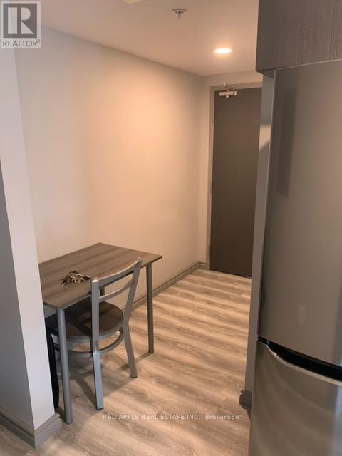 216 - 275 Larch Street, Waterloo, Ontario  N2L 3R2 - Photo 12 - X12863610
