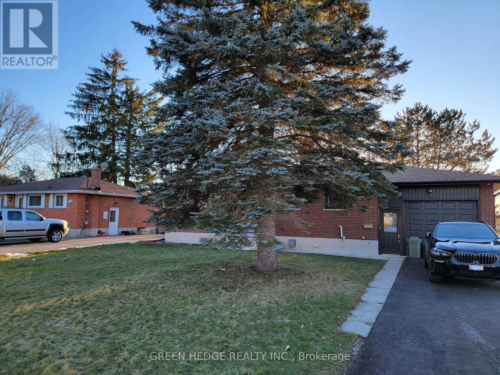 34 Stanley Avenue, Kitchener, Ontario  N2K 1C5 - Photo 3 - X13093784