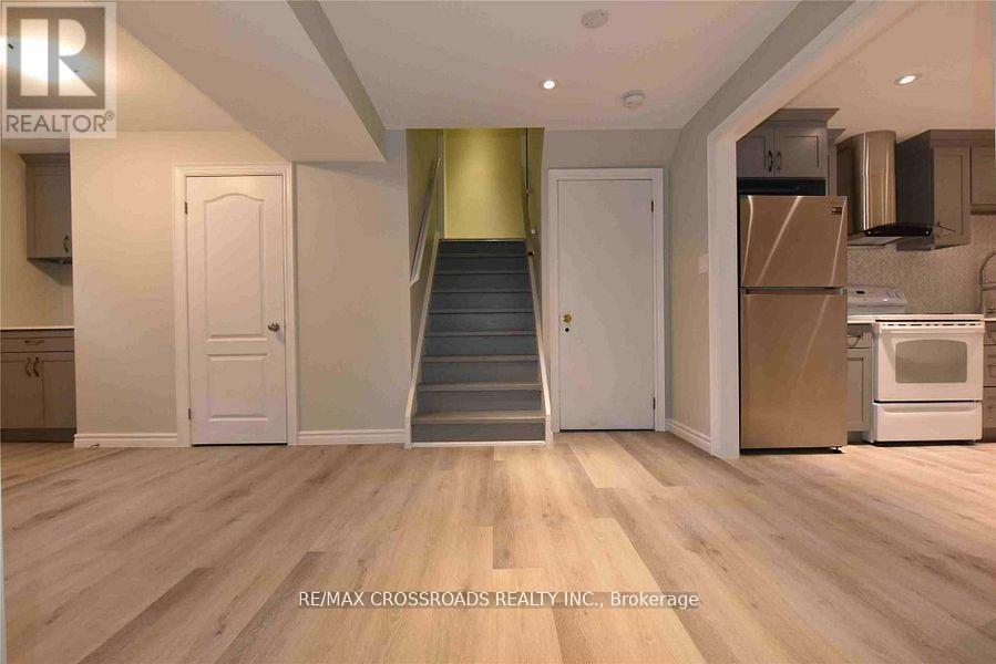 Lower - 782 Cummer Avenue, Toronto, Ontario  M2H 1E7 - Photo 2 - C13095442