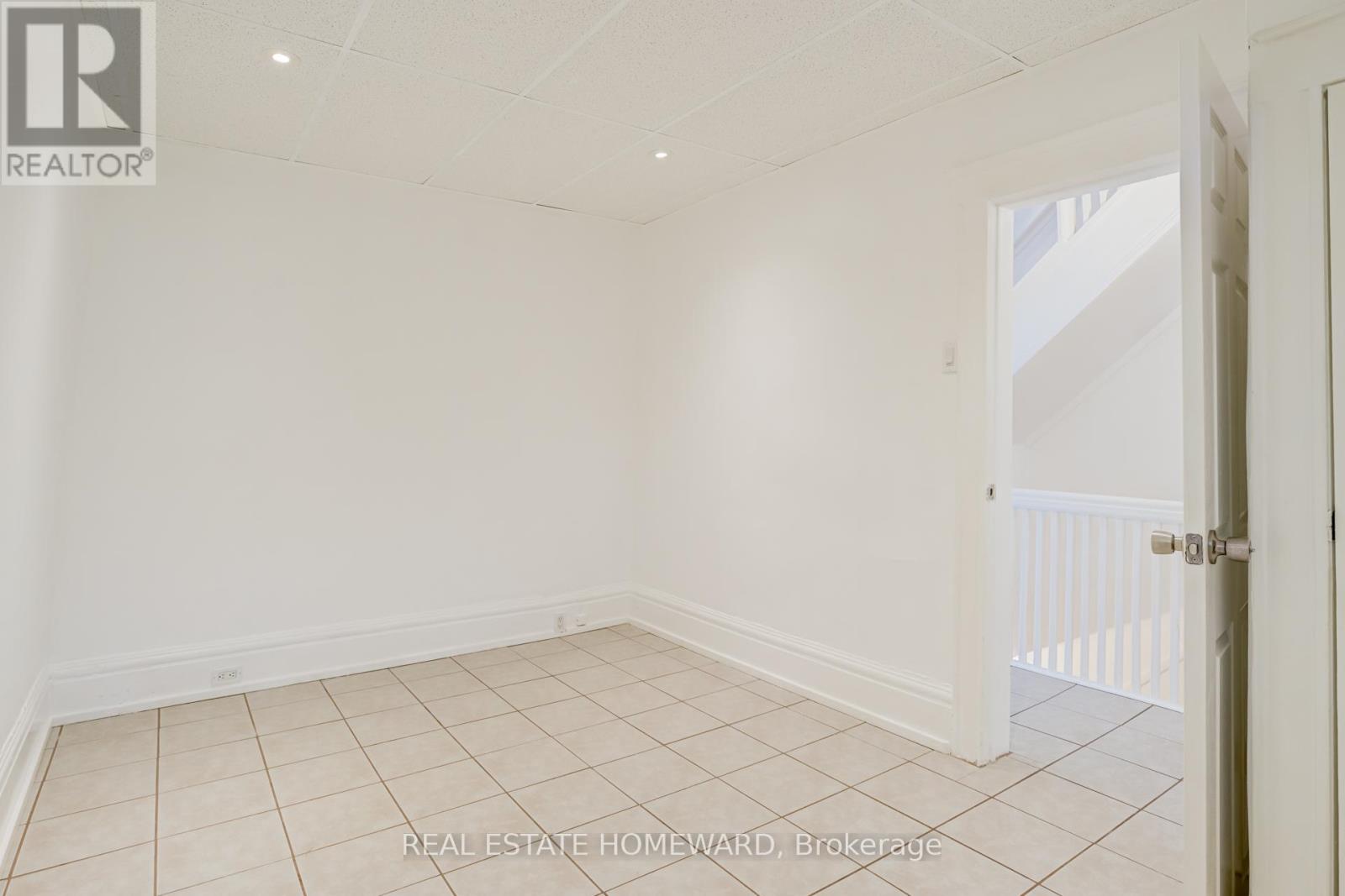 Upper - 208 Ontario Street, Toronto, Ontario  M5A 2V5 - Photo 15 - C13095450