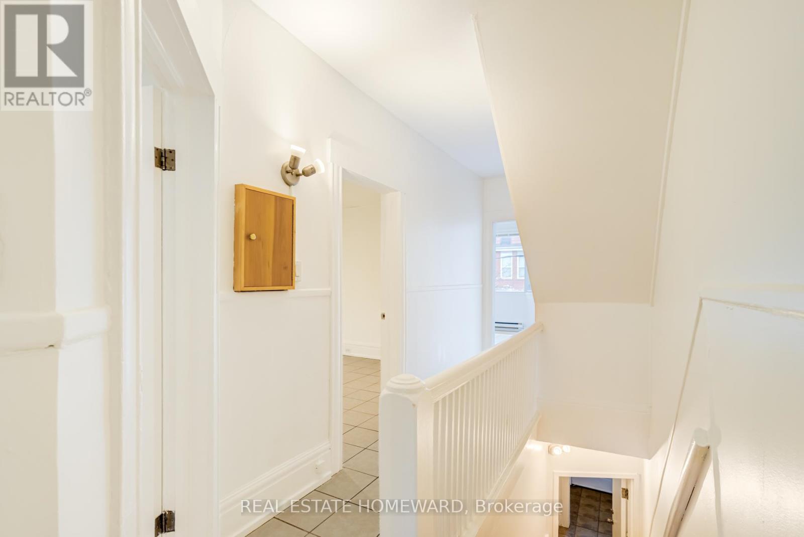 Upper - 208 Ontario Street, Toronto, Ontario  M5A 2V5 - Photo 17 - C13095450