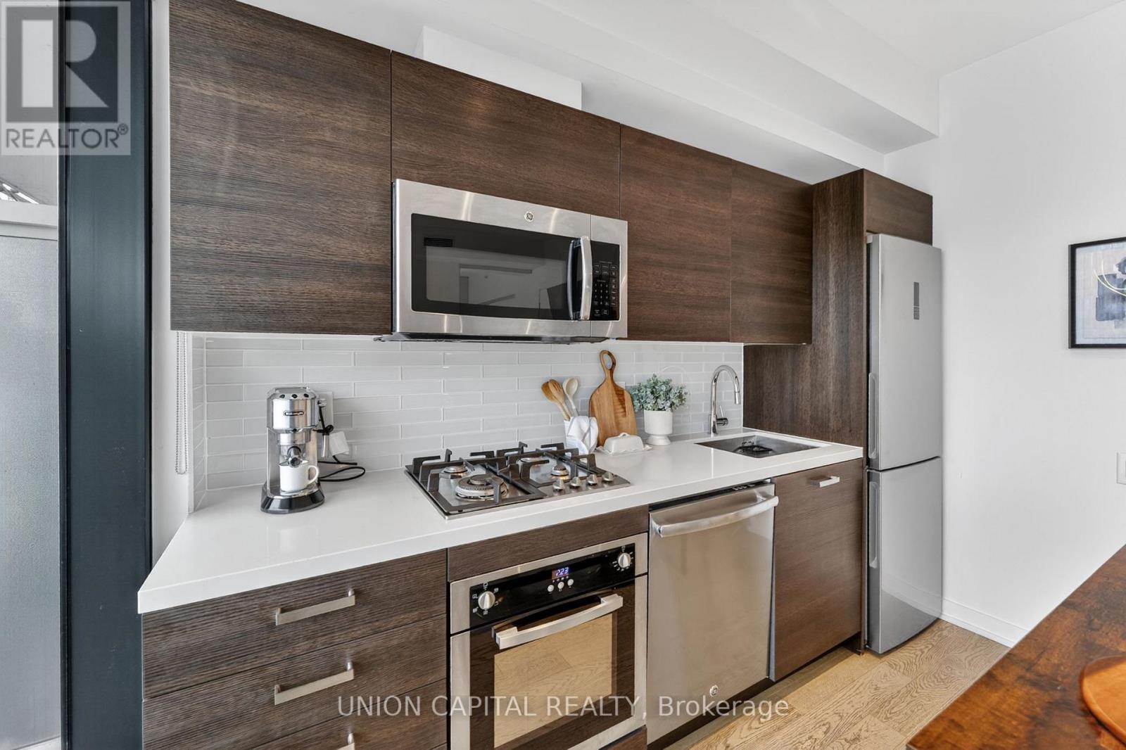 1004 - 11 Charlotte Street, Toronto, Ontario  M5V 0M6 - Photo 4 - C13095456