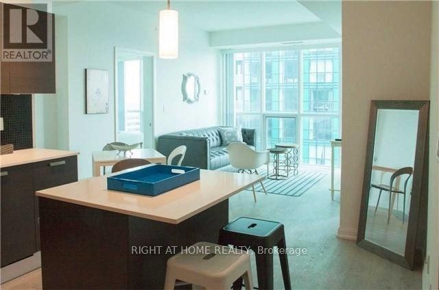 901 - 11 Bogert Avenue, Toronto, Ontario  M2N 0H4 - Photo 2 - C13095478