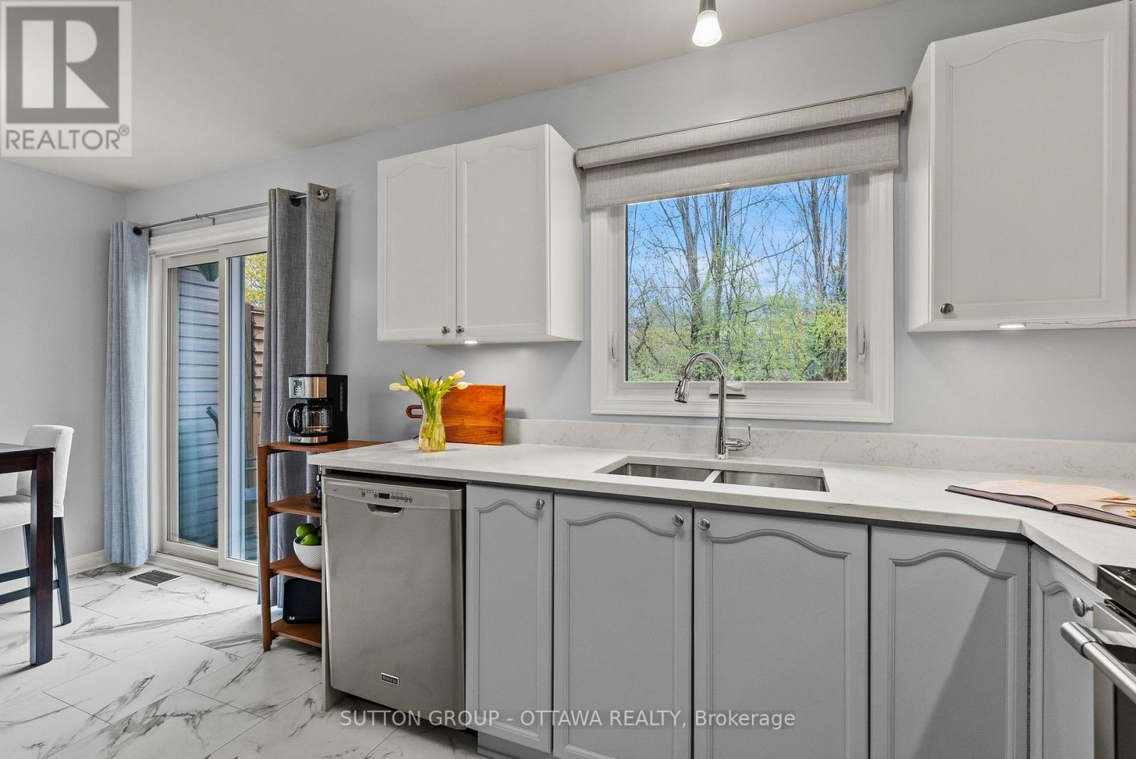 97 Corsica Private, Ottawa, Ontario  K1G 5Y2 - Photo 18 - X13095404