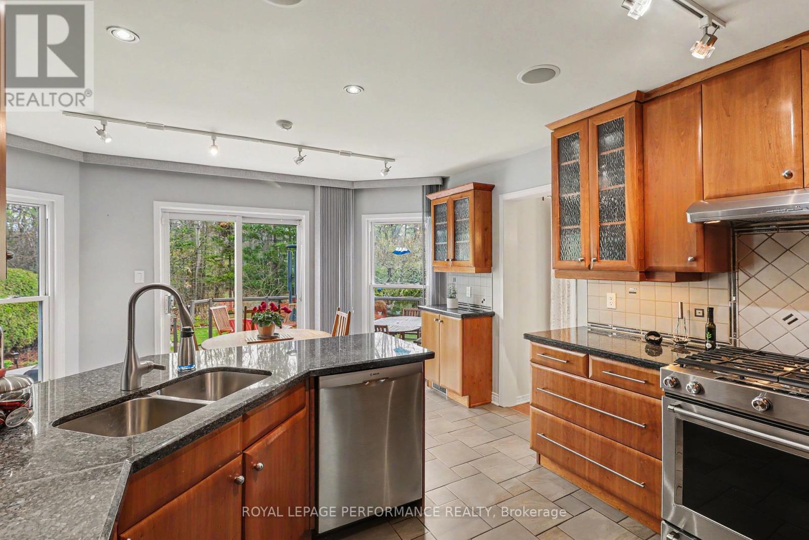 1625 Sunview Drive, Ottawa, Ontario  K1C 5C6 - Photo 21 - X13095566