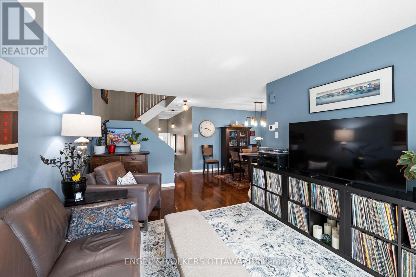 162 Sorento Street, Ottawa, Ontario  K2J 0B4 - Photo 5 - X13095626