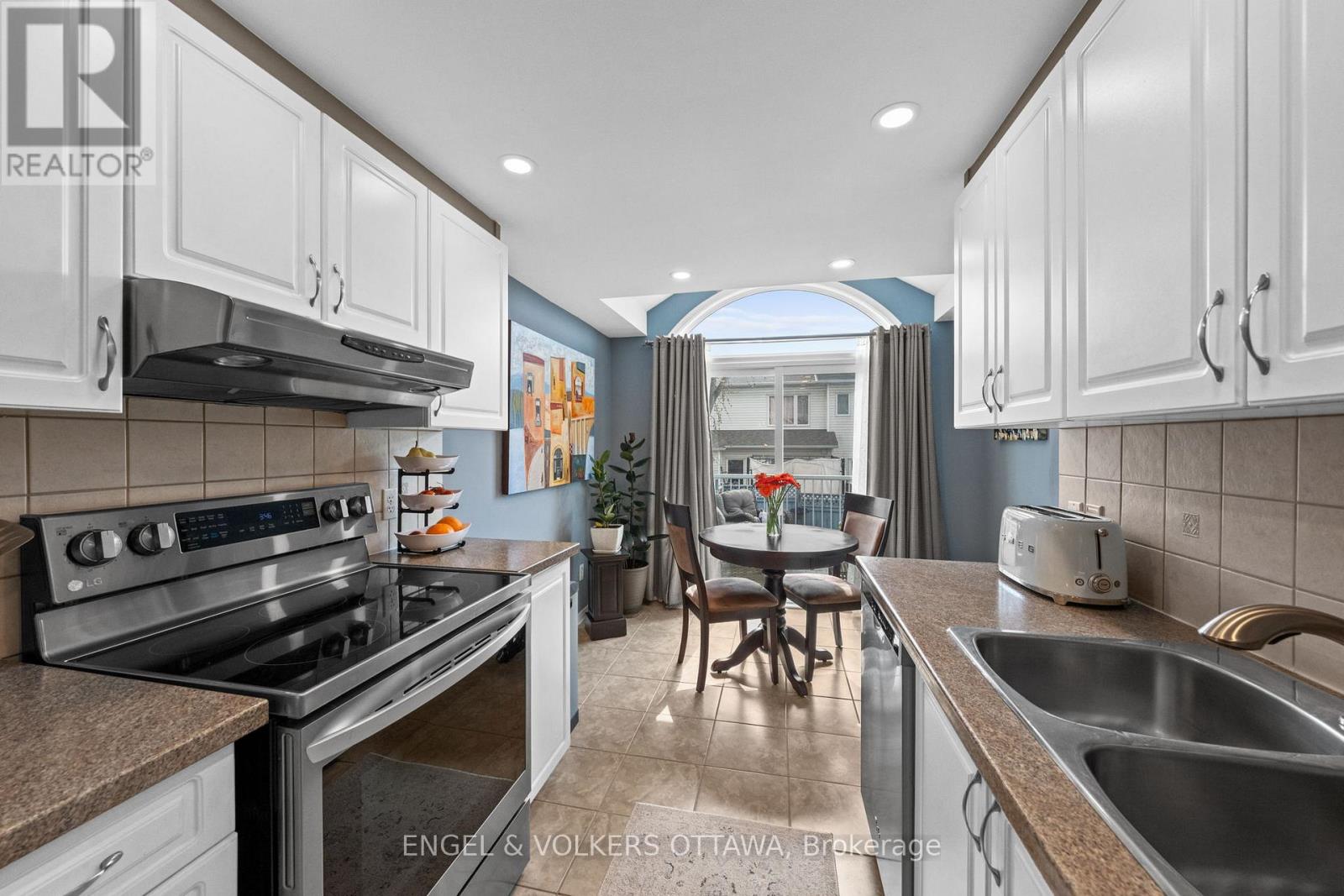 162 Sorento Street, Ottawa, Ontario  K2J 0B4 - Photo 7 - X13095626