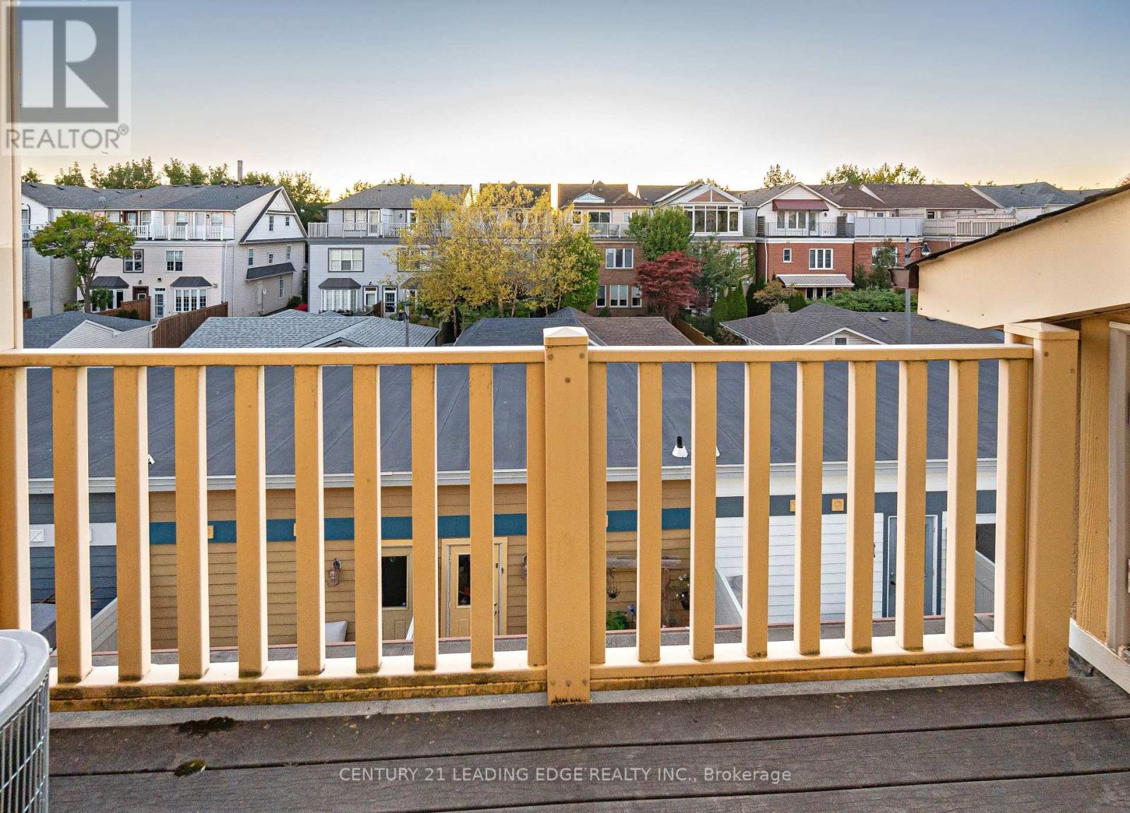 82 Woodbine Avenue, Toronto, Ontario  M4L 2A2 - Photo 24 - E13095384
