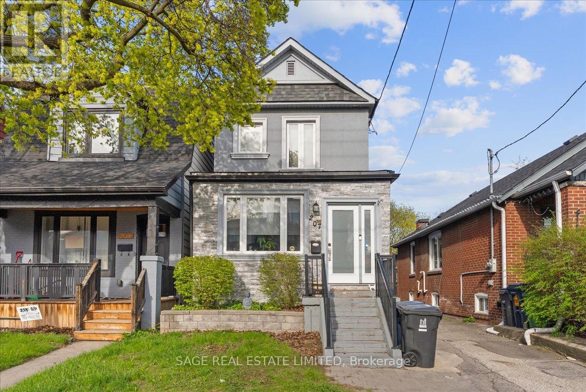 LOWER - 207 CEDARVALE AVENUE, Toronto, Ontario