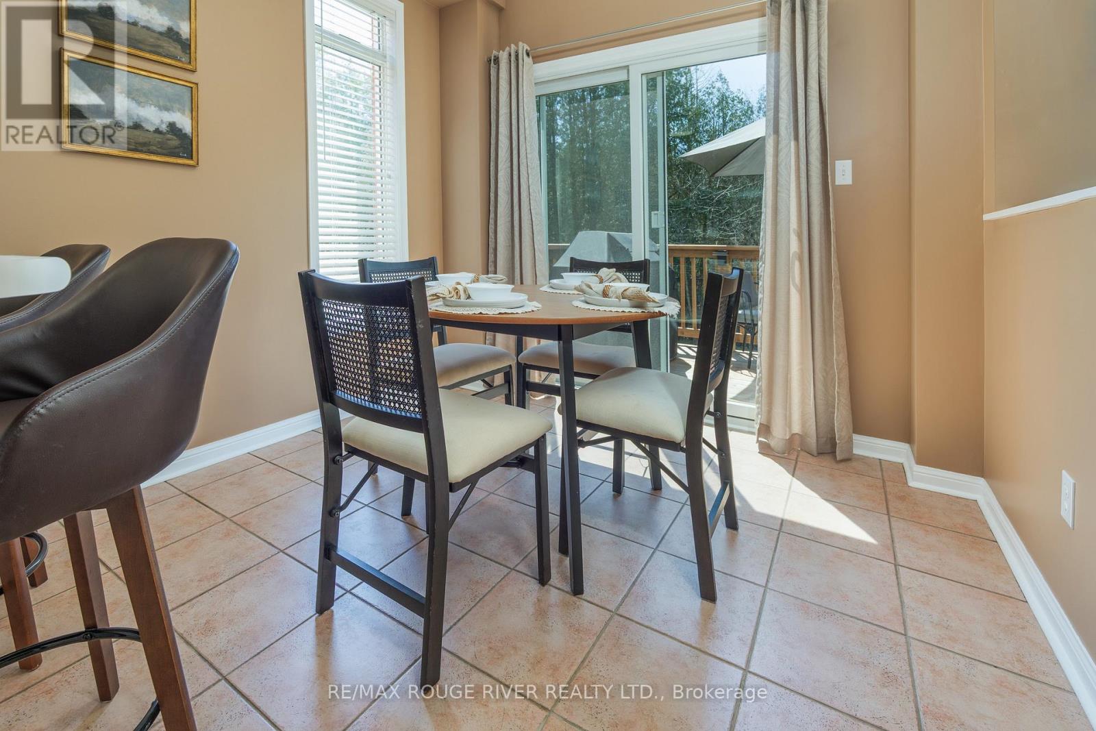 463 Summerpark Crescent, Pickering, Ontario  L1V 7A9 - Photo 12 - E13095400
