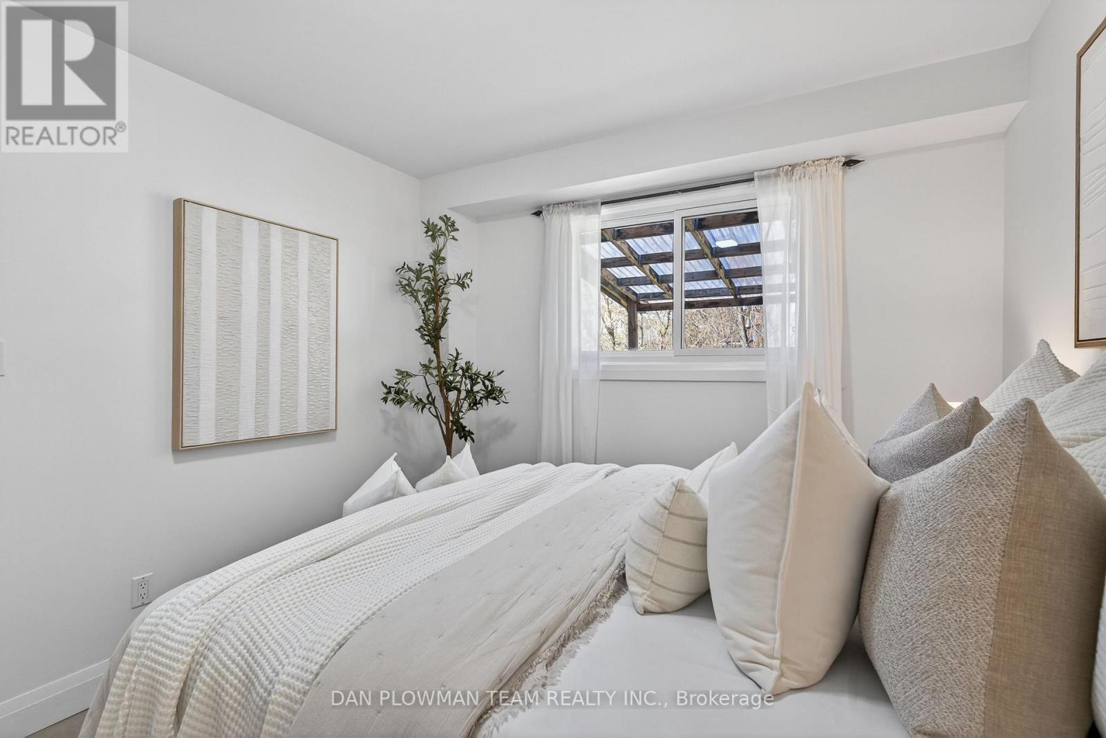 386 Grange Court, Oshawa, Ontario  L1G 7J1 - Photo 27 - E13095444