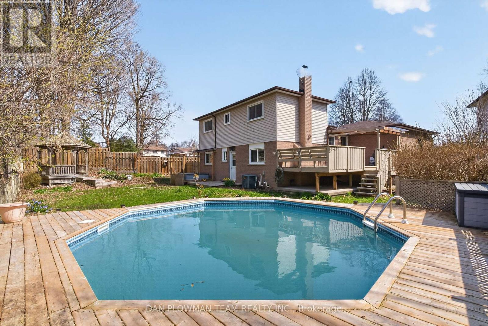 386 Grange Court, Oshawa, Ontario  L1G 7J1 - Photo 44 - E13095444