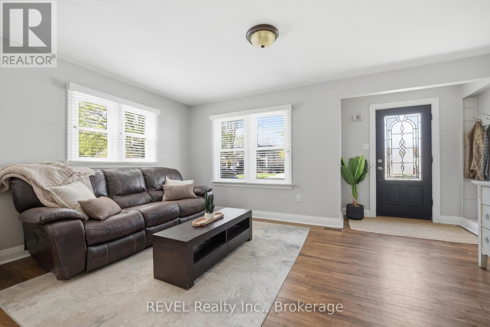 35 Hatter Avenue, Welland, Ontario  L3C 3P4 - Photo 6 - X13095552
