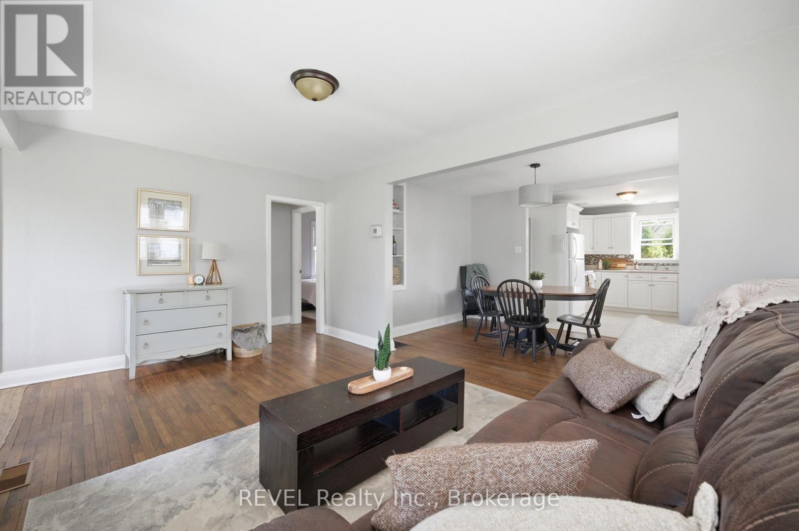 35 Hatter Avenue, Welland, Ontario  L3C 3P4 - Photo 8 - X13095552