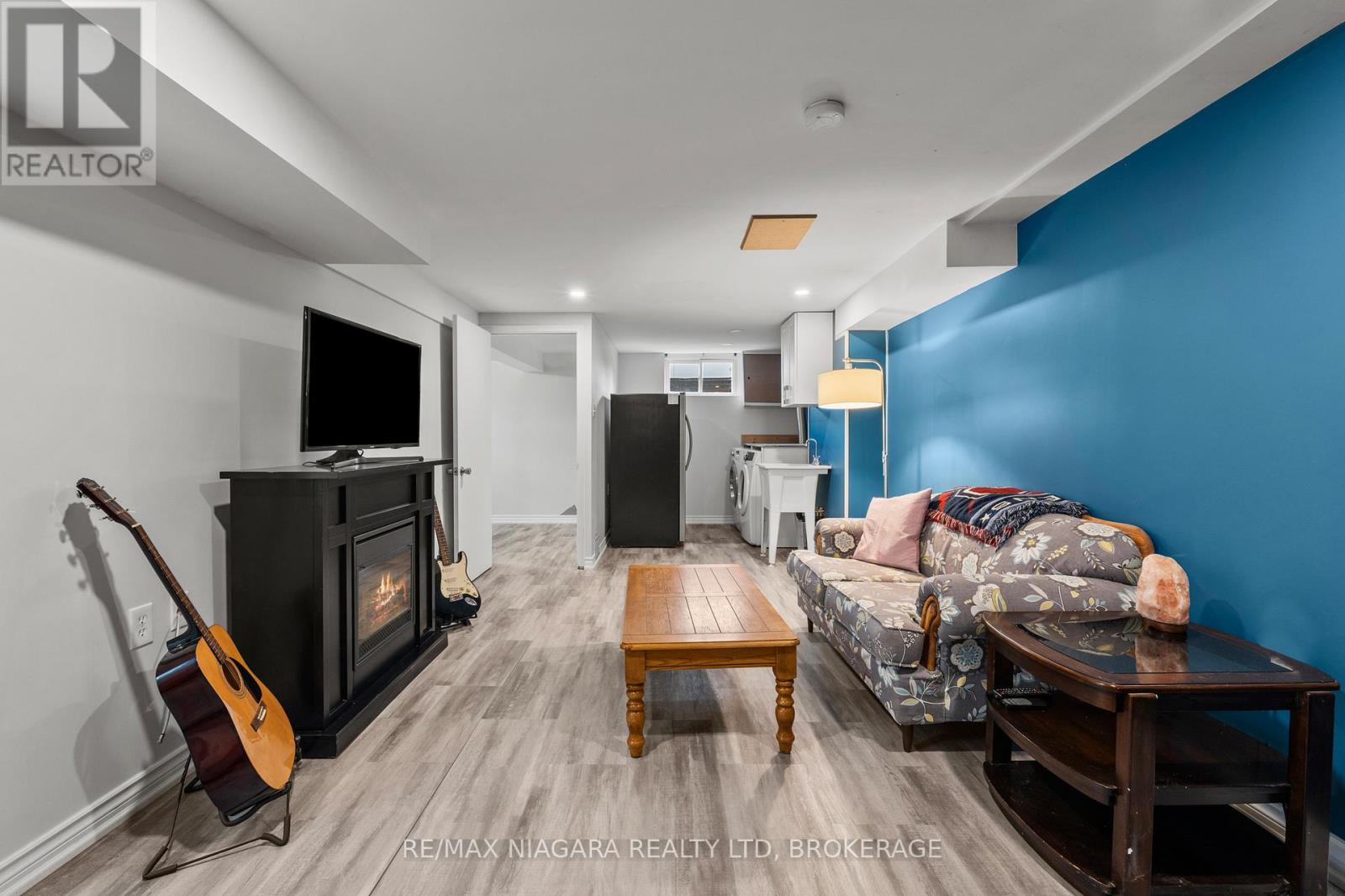 25 Bosnich Avenue, Welland, Ontario  L3C 2W6 - Photo 30 - X13095562