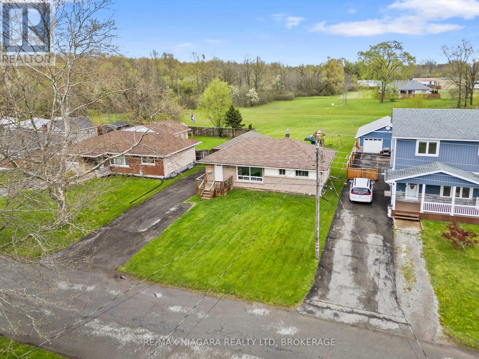 25 Bosnich Avenue, Welland, Ontario  L3C 2W6 - Photo 37 - X13095562
