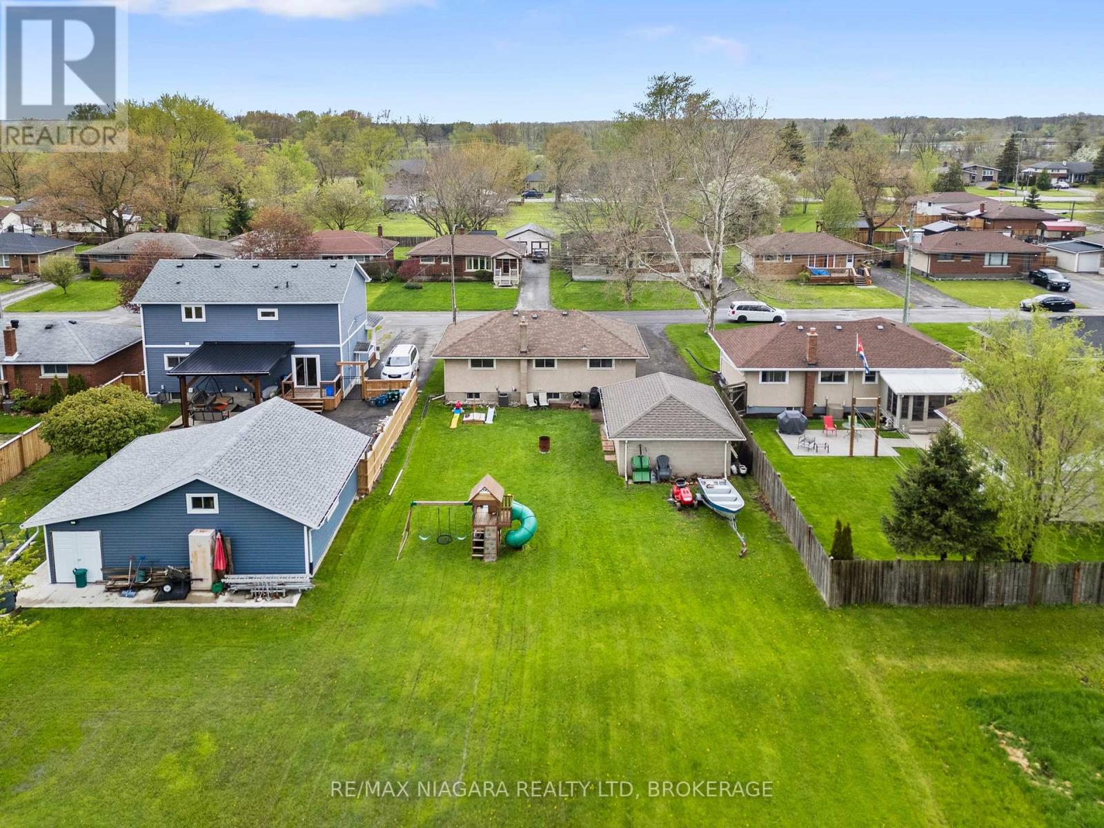 25 Bosnich Avenue, Welland, Ontario  L3C 2W6 - Photo 38 - X13095562