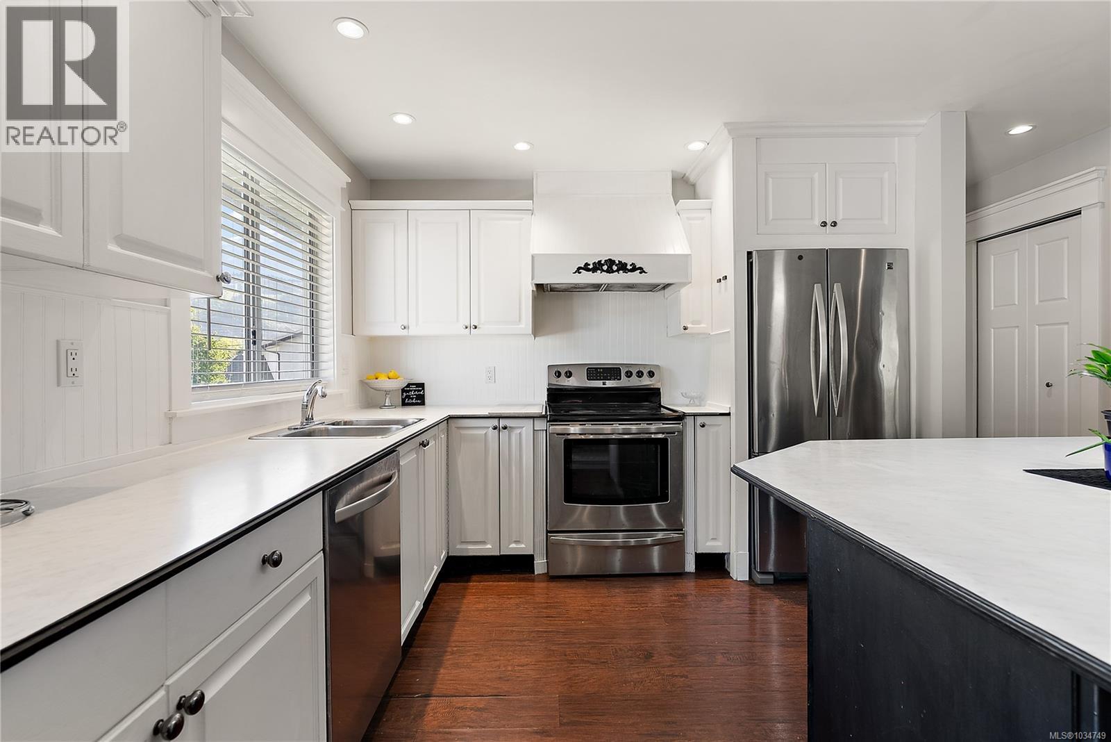 2980 Harlequin Pl, Langford, British Columbia  V9B 5B1 - Photo 6 - 1034749