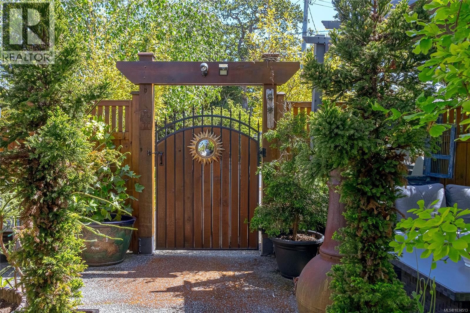 628 Bryden Crt, Esquimalt, British Columbia  V9A 4Y5 - Photo 48 - 1034513