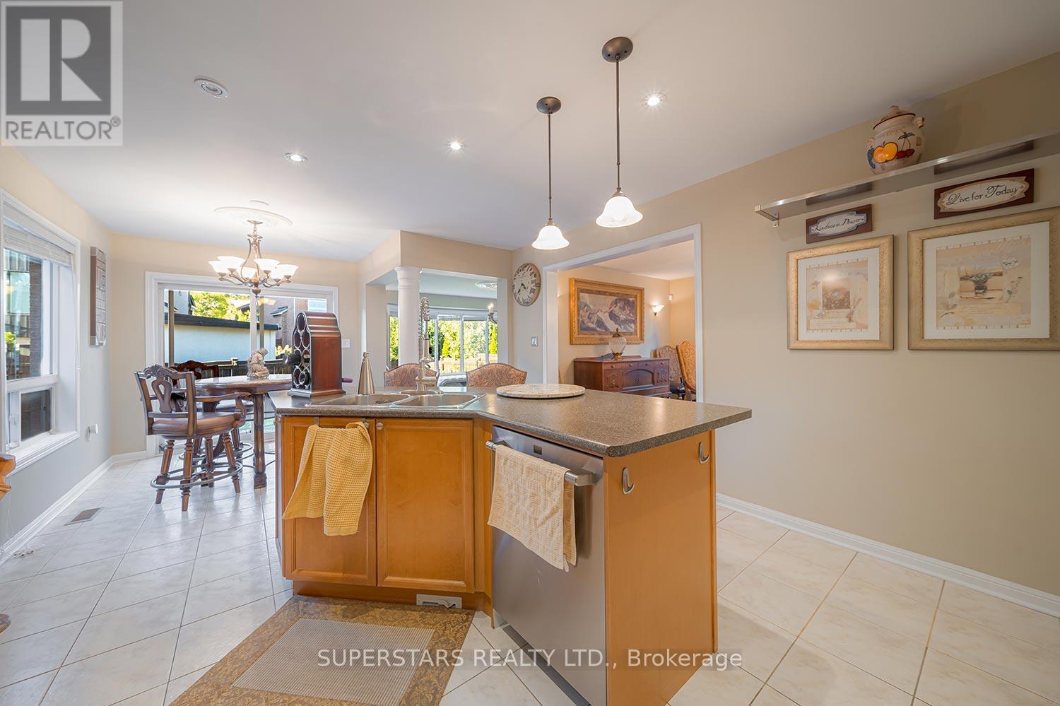 166 Worthington Avenue, Richmond Hill, Ontario  L4E 4N7 - Photo 14 - N13095436