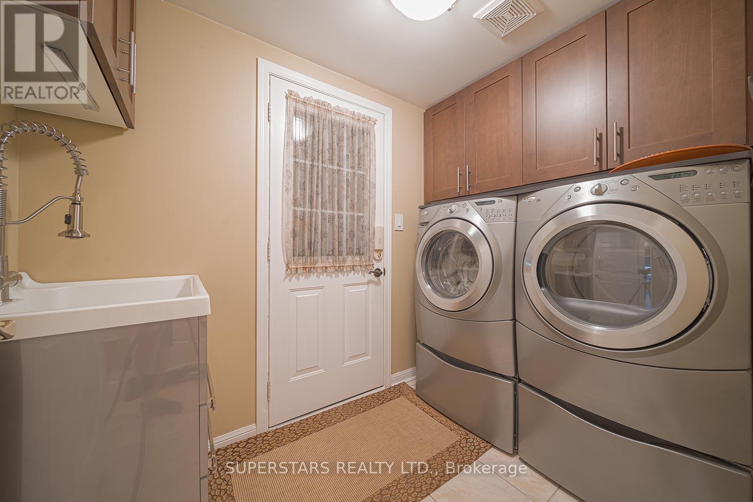 166 Worthington Avenue, Richmond Hill, Ontario  L4E 4N7 - Photo 17 - N13095436