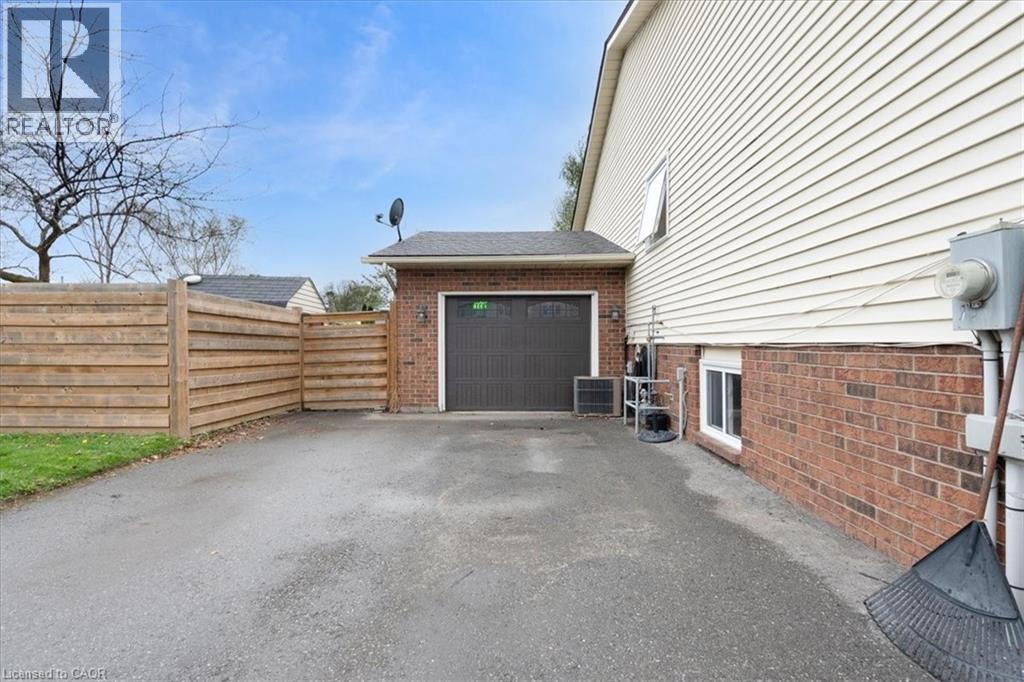 3958 23rd Street, Vineland, Ontario  L0R 2C0 - Photo 2 - 40828063