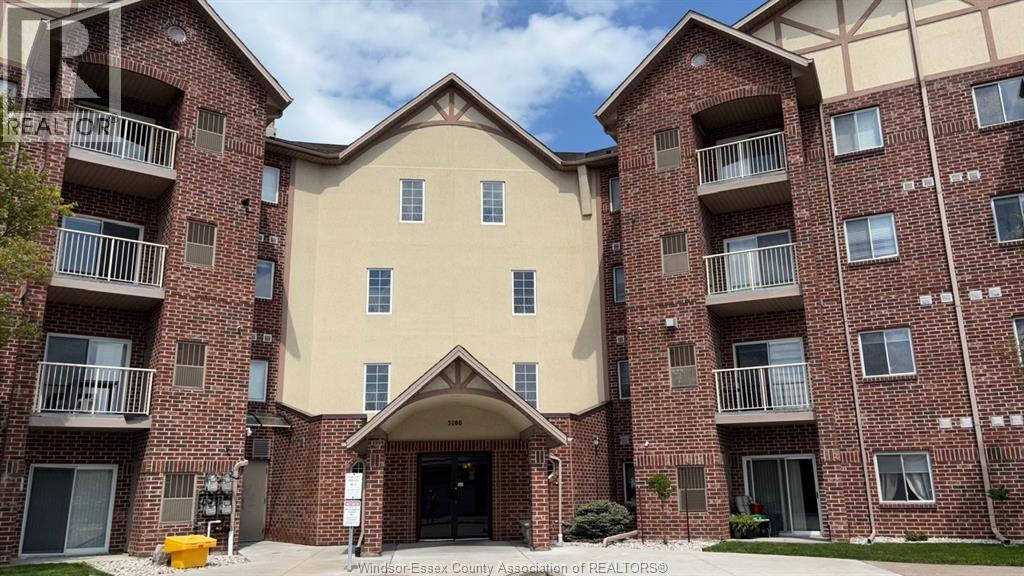 3160 WILDWOOD Unit# 320, Windsor, Ontario