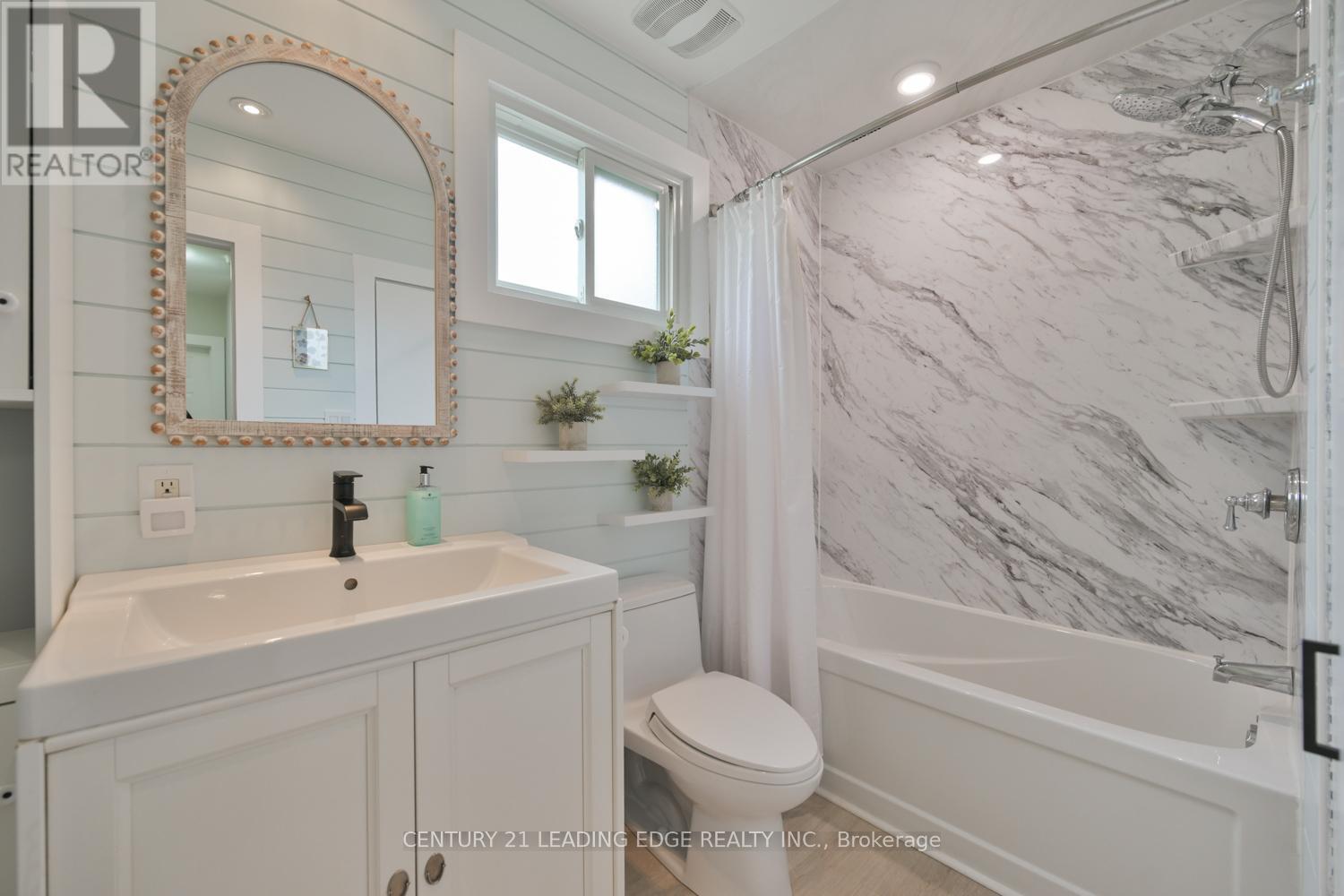 207 Yeates Avenue, Barrie (Painswick North), Ontario  L4N 4C5 - Photo 23 - S13095402