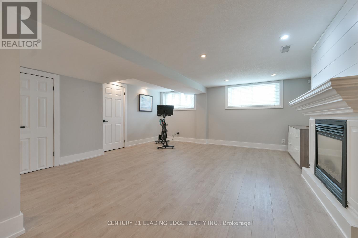 207 Yeates Avenue, Barrie (Painswick North), Ontario  L4N 4C5 - Photo 24 - S13095402