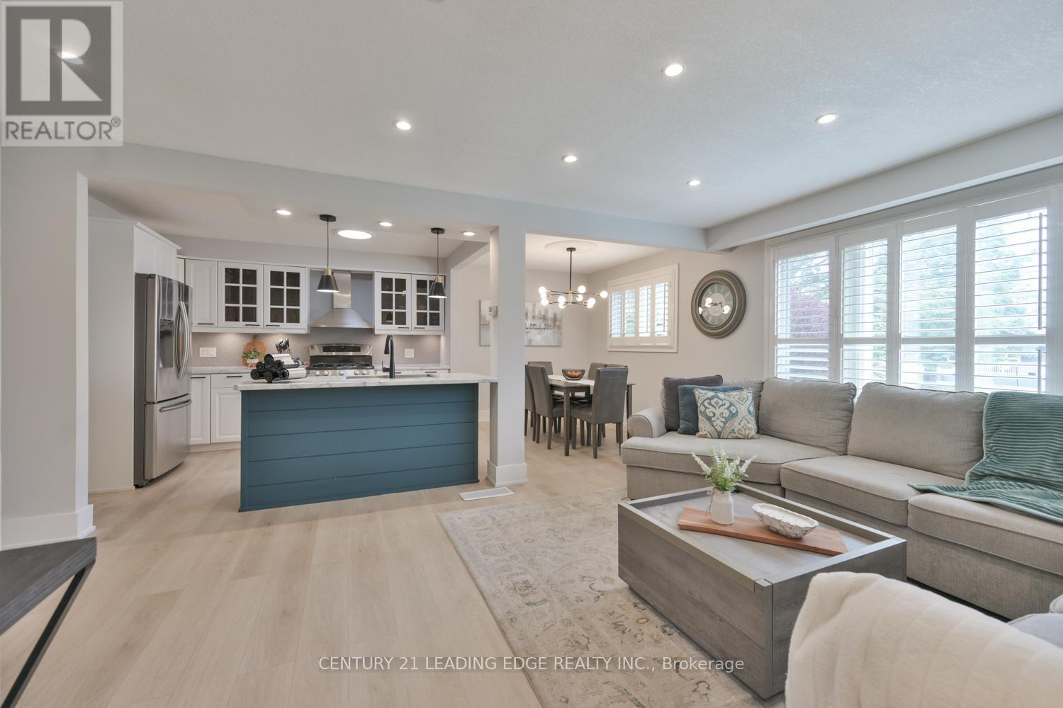 207 Yeates Avenue, Barrie (Painswick North), Ontario  L4N 4C5 - Photo 6 - S13095402