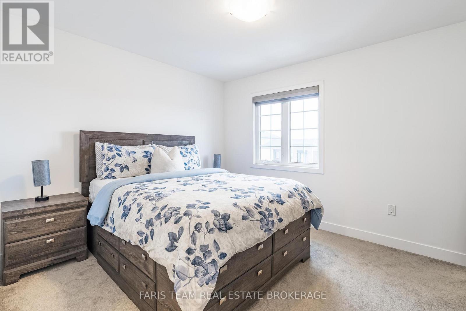 34 Hay Lane, Barrie, Ontario  L9J 0V5 - Photo 15 - S13095588