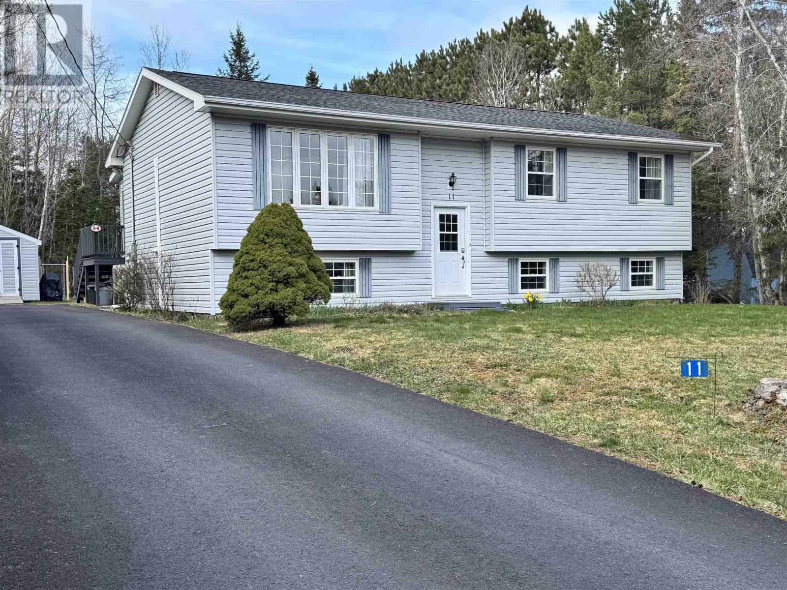 11 Vernon Street, Valley, Nova Scotia
