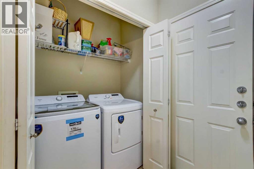 8 Straddock Villas Sw, Calgary, Alberta  T3H 5C7 - Photo 16 - A2300354