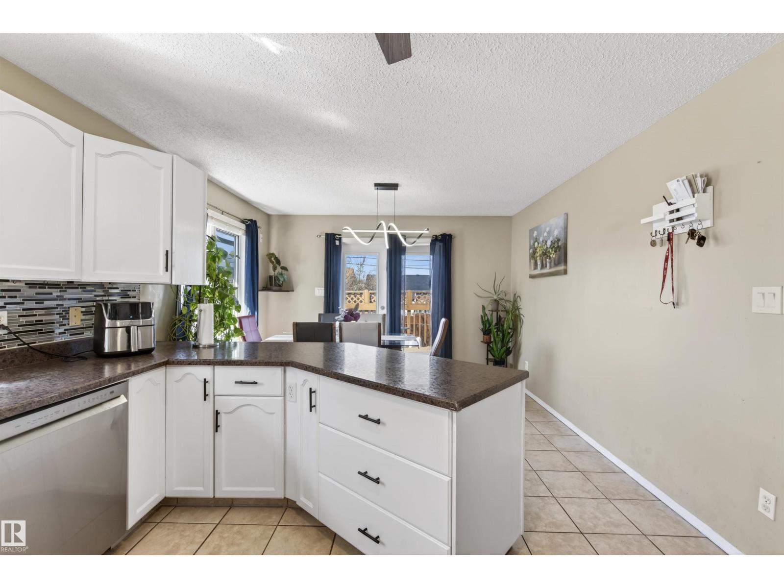 6006 53 Av, Cold Lake, Alberta  T9M 1V5 - Photo 9 - E4486177
