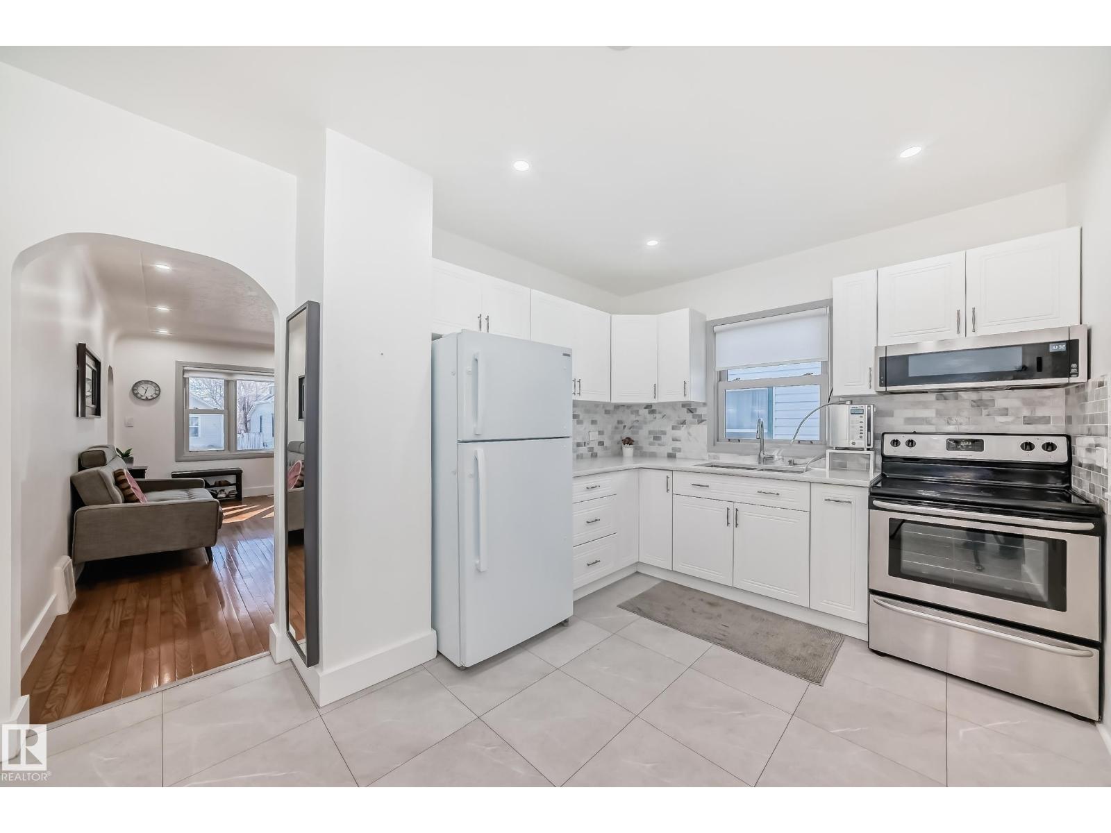 11926 77 St Nw, Edmonton, Alberta  T5B 2G4 - Photo 7 - E4486178
