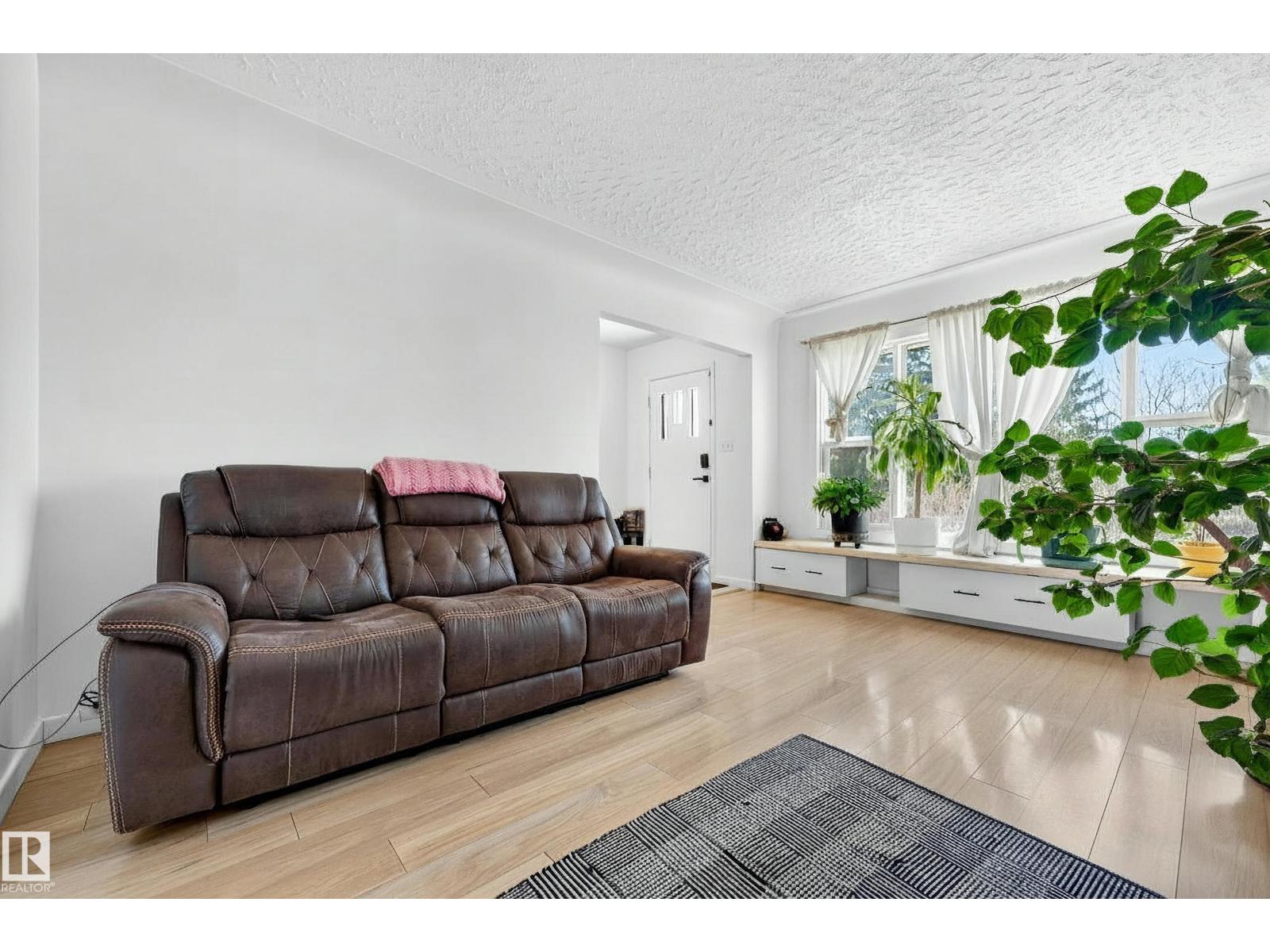 13620 119 Av Nw, Edmonton, Alberta  T5L 2N6 - Photo 5 - E4486179