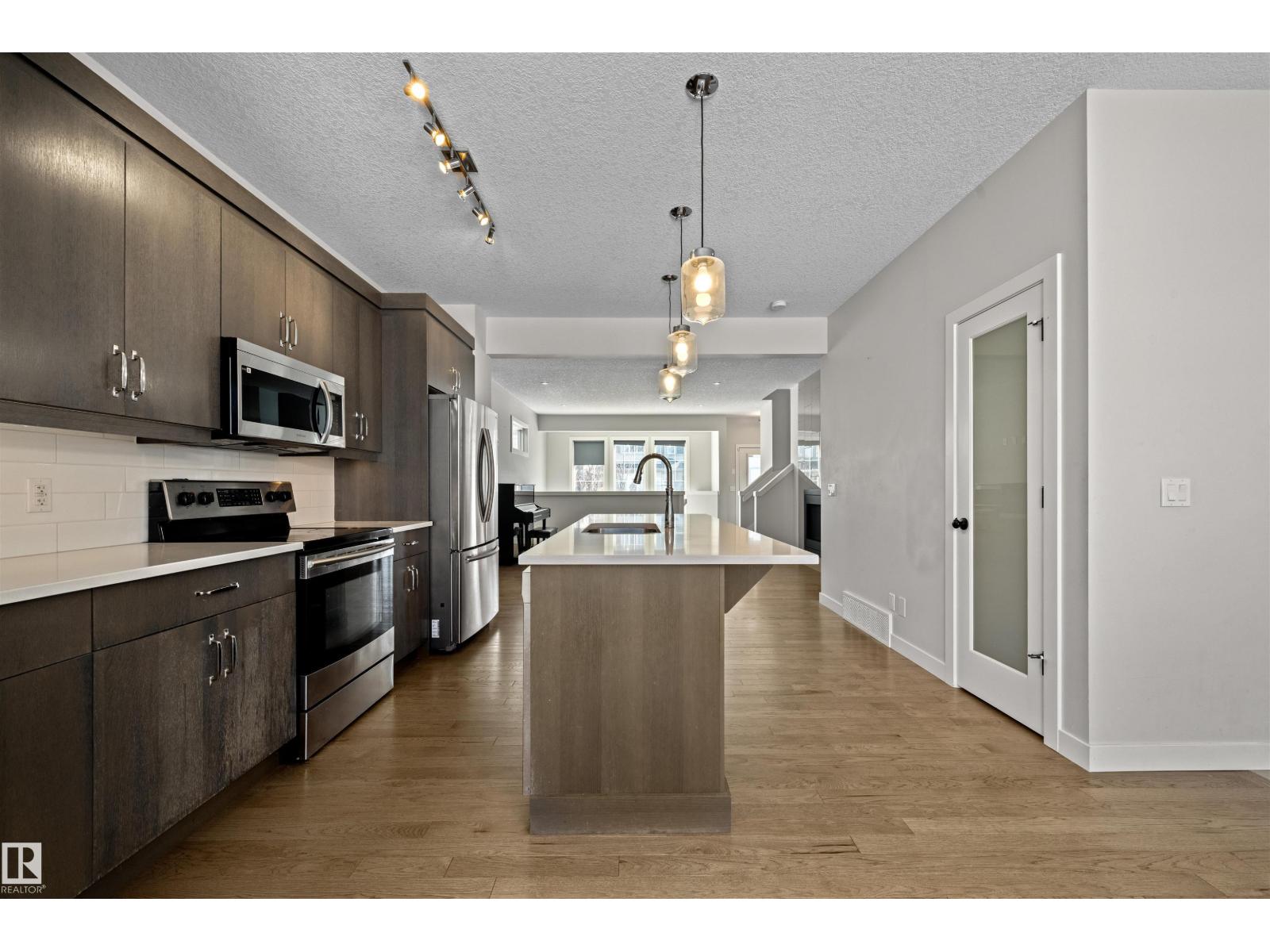 6906 Cardinal Wd Sw, Edmonton, Alberta  T6W 2Y4 - Photo 3 - E4486180