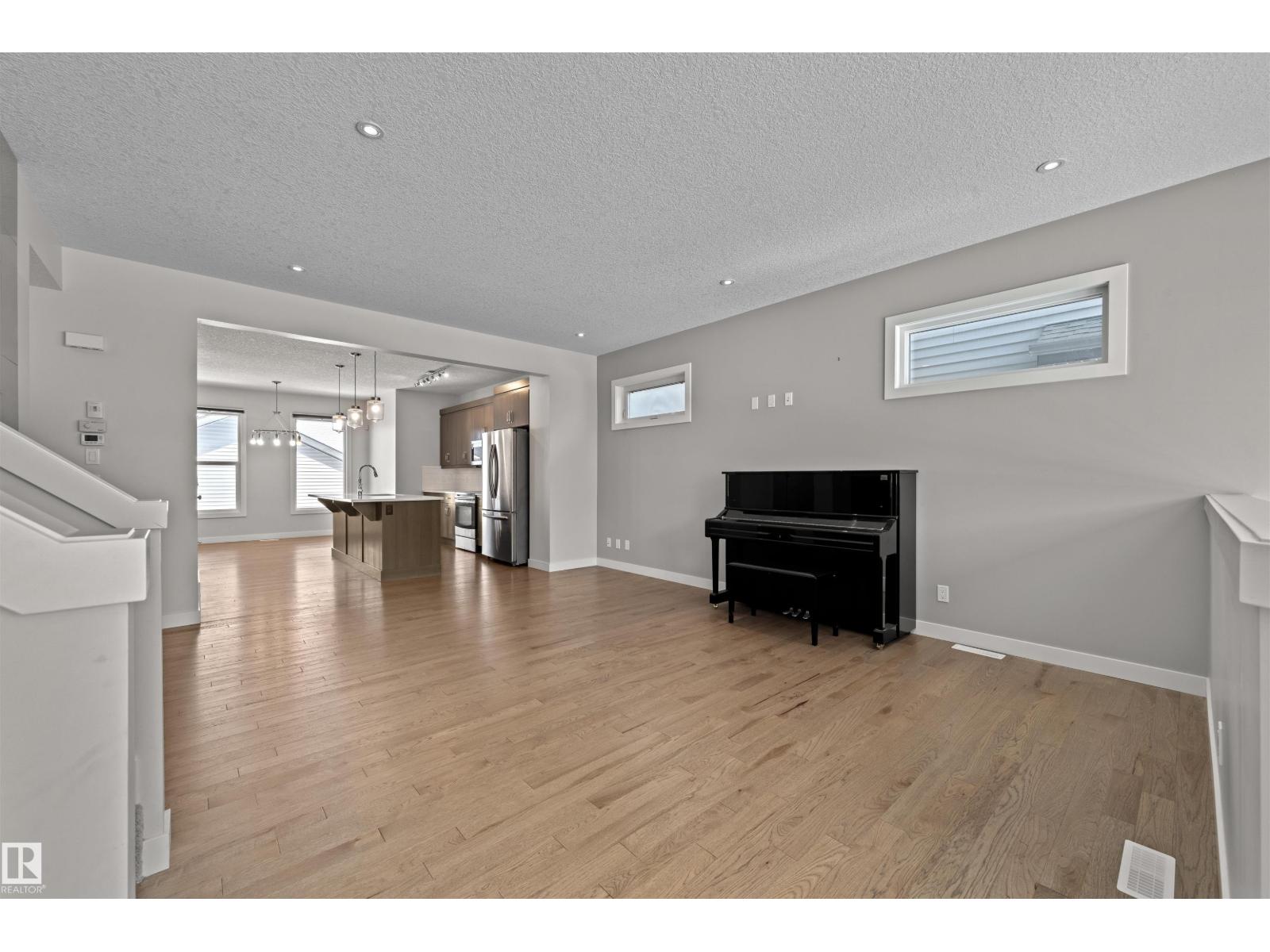 6906 Cardinal Wd Sw, Edmonton, Alberta  T6W 2Y4 - Photo 5 - E4486180