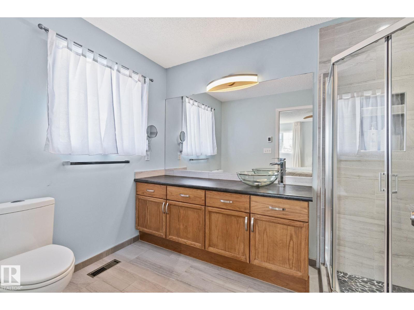 8 Oakridge Dr S, St. Albert, Alberta  T8N 6E4 - Photo 21 - E4486181