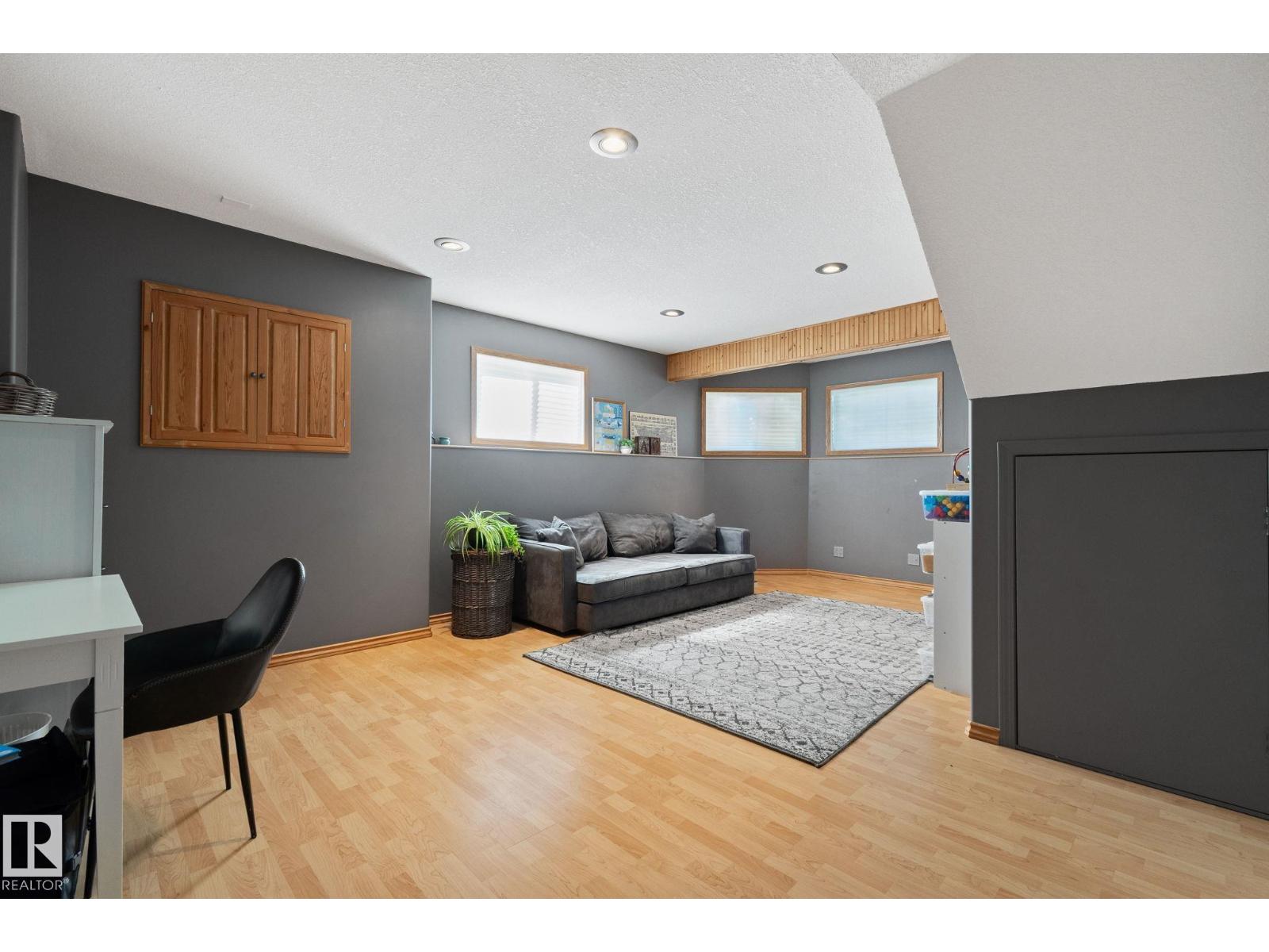 8 Oakridge Dr S, St. Albert, Alberta  T8N 6E4 - Photo 30 - E4486181