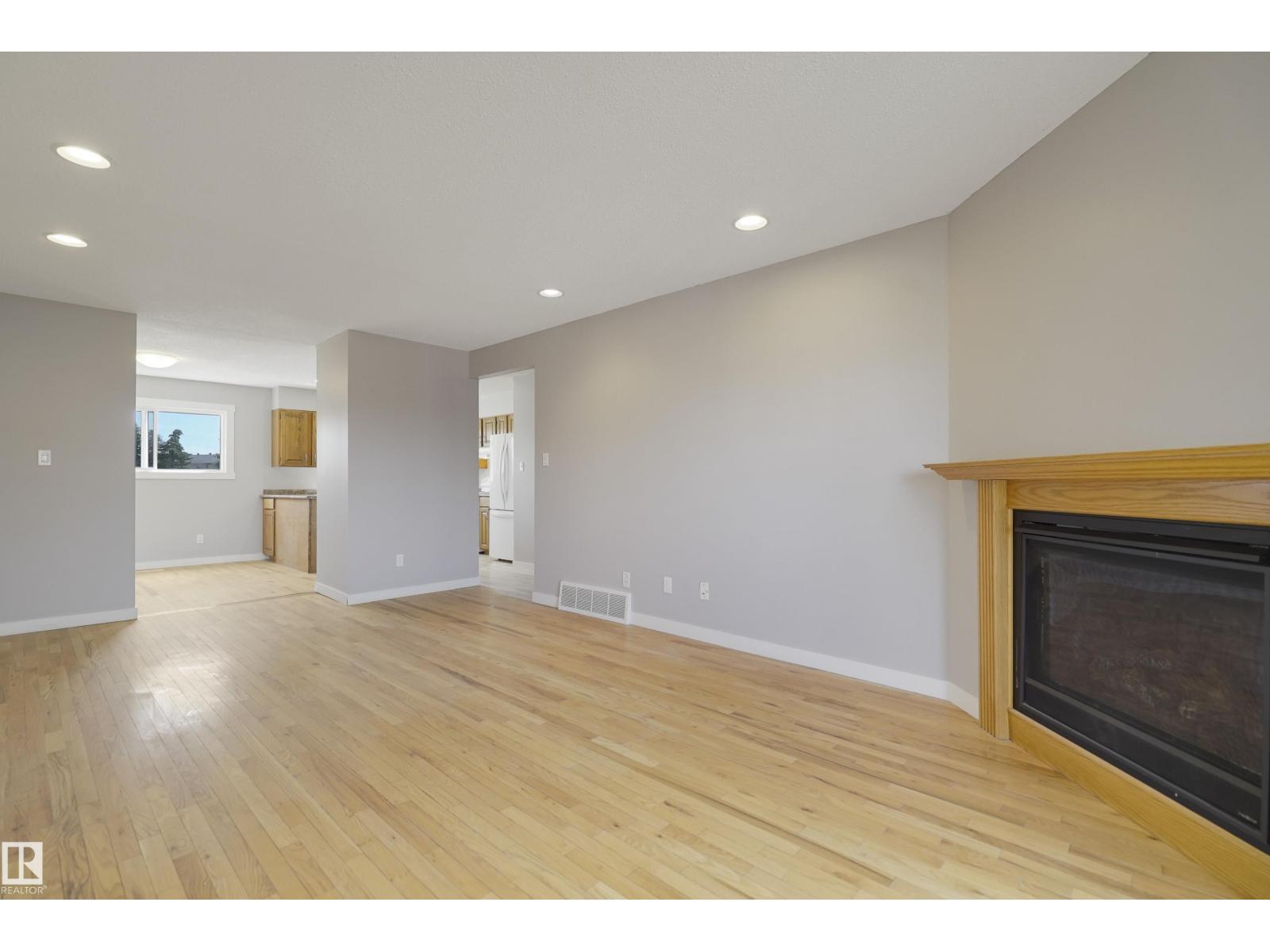 10612 158 Av Nw, Edmonton, Alberta  T5X 4H5 - Photo 8 - E4486183