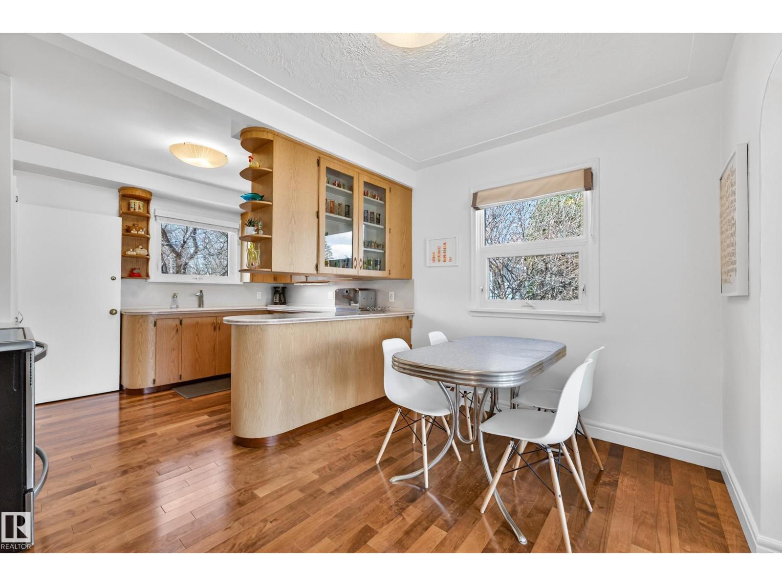 11016 115 St Nw, Edmonton, Alberta  T5H 3L4 - Photo 10 - E4486184