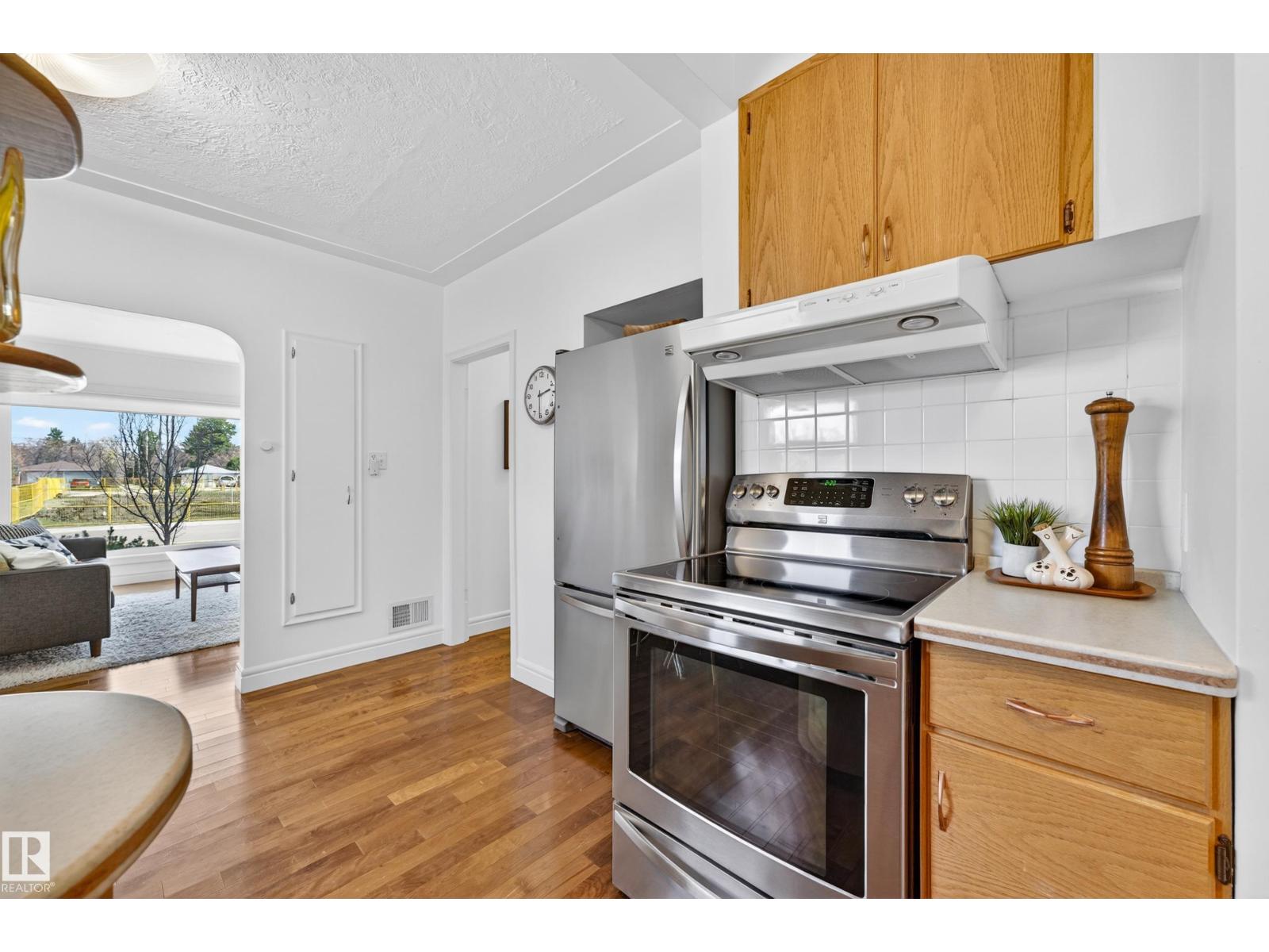 11016 115 St Nw, Edmonton, Alberta  T5H 3L4 - Photo 16 - E4486184
